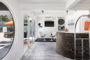 The Palm Springs Hotel - General Services