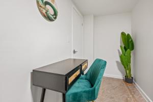 Upper East Side Luxury 3BR 2B - Nearby Attractions