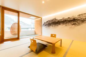 UTSUROI Tsuchiya Annex - Accessibility and Transportation
