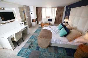Van Der Valk Hotel Akersloot / A9 ALKMAAR - Nearby Attractions and Activities
