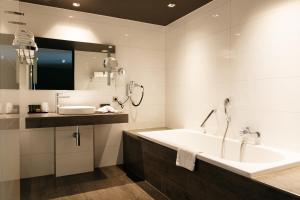 Van Der Valk Hotel Apeldoorn - De Cantharel - Questions About Staying Here