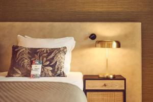 Van Der Valk Hotel Arnhem - Directions and Transportation