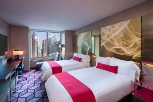 W New York - Times Square - Dining Options at the Hotel