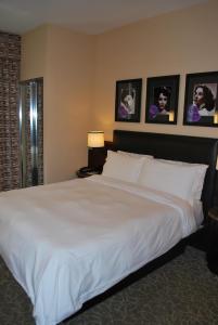 Washington Square Hotel - Policies