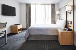 World Center Hotel - Policies and Requirements