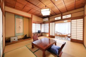 Yudanaka Seifuso - Check-in and Check-out