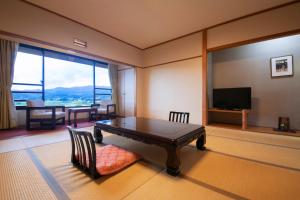 Yufuin Sansuikan - Ratings and Reviews