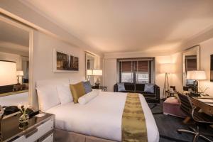 70 Park Avenue Hotel - Age and Group Bookings