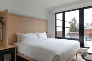 Arlo SoHo - Booking Your Stay
