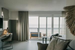 Beach Hotel - Nearby Attractions