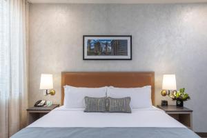 Broadway Plaza Hotel - Booking Your Stay