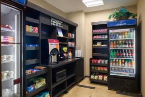 Candlewood Suites NYC -Times Square, an IHG Hotel - Languages Spoken and Support