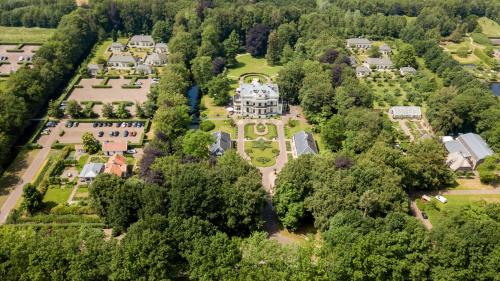 Castle De Vanenburg - Policies and Services