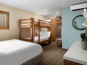 Catalina Island Inn - Booking Your Stay