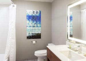 DoubleTree by Hilton Bakersfield - Booking Your Stay