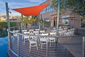 DoubleTree by Hilton Napa Valley - American Canyon - Dining Experience