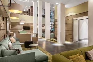 Element Amsterdam - Nearby Attractions and Shopping