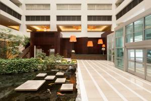 Embassy Suites Los Angeles Glendale - Policies and Additional Information