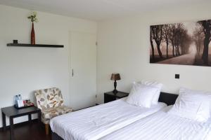 Fletcher Hotel - Restaurant Heiloo - Languages and Legal