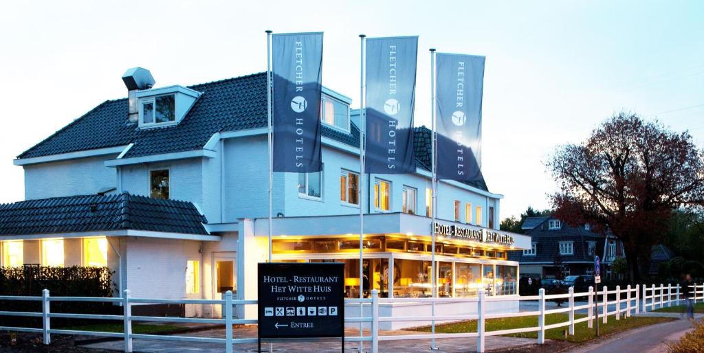 Fletcher Hotel-Restaurant The White House Review