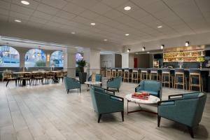 Hotel Caza Fishermans Wharf - Additional Fees and Charges