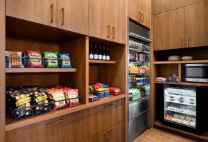 Hotel Centro Sonoma Wine Country, Tapestry Collection Hilton - Booking Your Stay