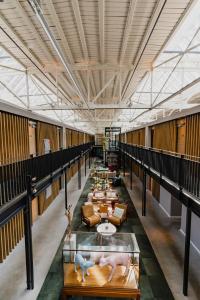 Hotel De Hallen - Nearby Attractions