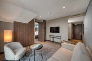 Hotel De Schelde - Questions About Staying Here