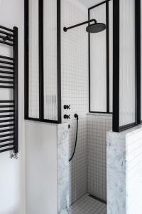 Morgan & Mees Amsterdam - Special Features
