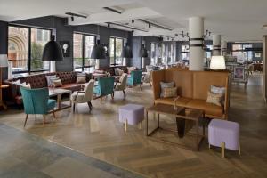 Mövenpick Hotel The Hague - Questions About Staying Here