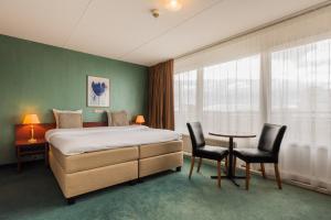 Prominent Inn Hotel - Child and Pet Policies
