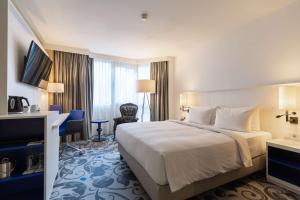 Radisson Blu Hotel, Amsterdam City Center - Nearby Attractions and Activities