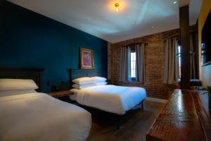 Sohotel - Nearby Attractions and Activities