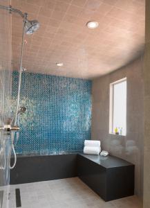 Sunset Marquis Hotel - Booking Your Stay