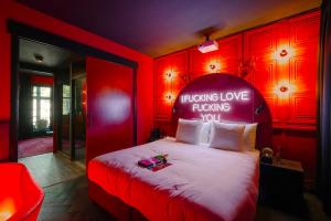SUPPER Hotel - Important Policies