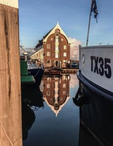 Texel Suites - Convenient Services and Amenities