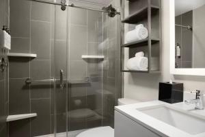 TownePlace Suites by Marriott New York Manhattan/Times Square - Flexible Check-in and Check-out