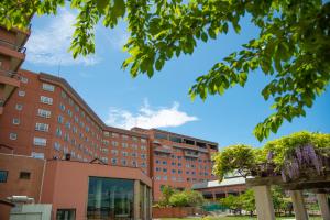 Toyako Manseikaku Hotel Lakeside Terrace - Frequently Asked Questions