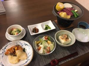 Yamakyuso - Transportation and Dining