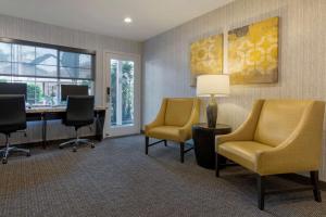 Best Western Plus Carriage Inn - Booking Your Stay