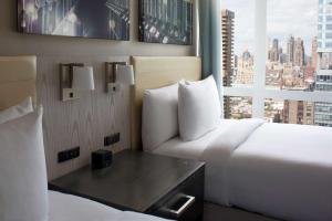 Doubletree By Hilton New York Times Square West - Booking Your Stay