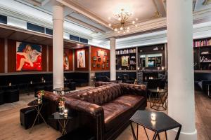 HGU New York - Booking Your Stay
