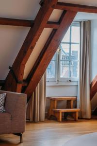 Hotel ML - Questions About Staying Here