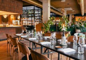 Hotel V Fizeaustraat - Worth The Stay