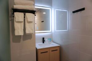 Leon Hotel LES - Booking Your Stay