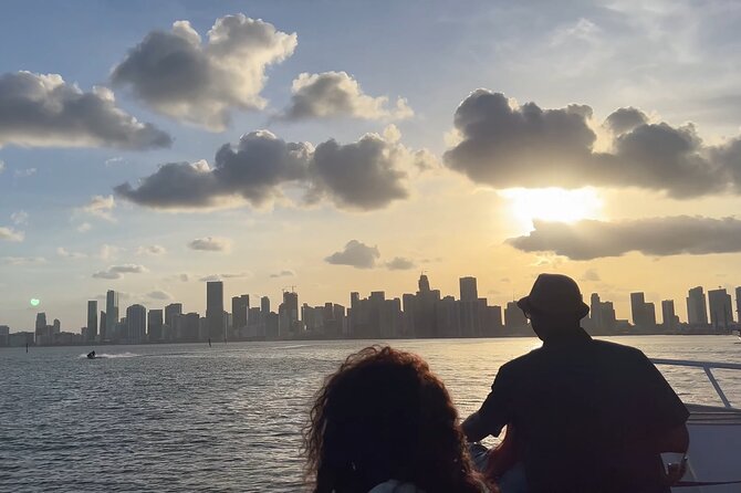Miami Skyline Sunset Cruise With the Mojito Bar on Board - Tips for an Enjoyable Cruise