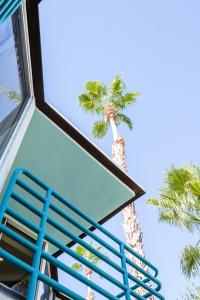 Riviera Resort Palm Springs - Booking Your Stay