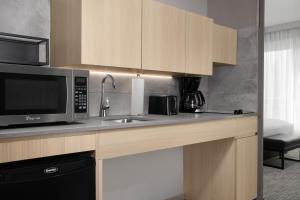TownePlace Suites by Marriott New York Manhattan/Times Square - Accommodating Pet Policy