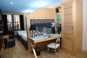 TRYP by Wyndham New York City Times Square - Midtown - Nearby Attractions and Experiences