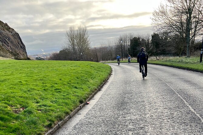 A Wee Pedals E-Bike Tour of Arthurs Seat and Beyond